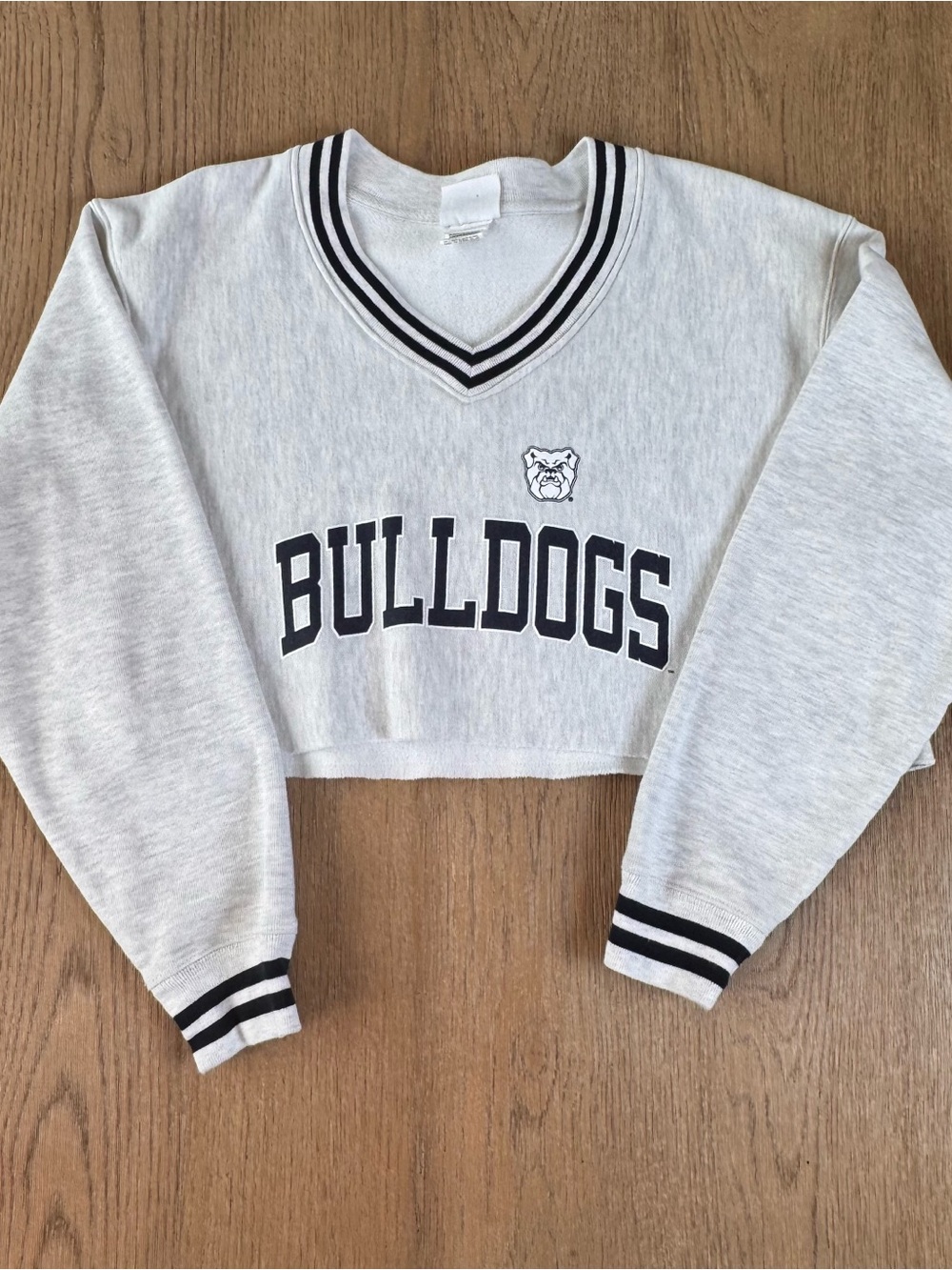Champion Light Gray Cropped V-Neck Butler University Bulldogs Sweatershirt